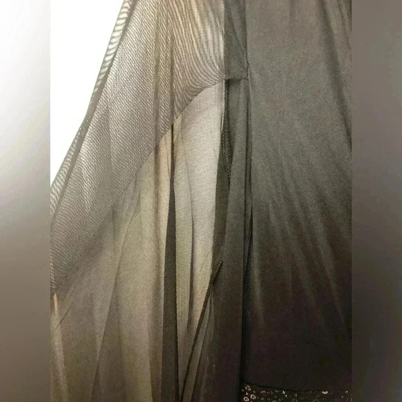 🖤🪩Black Jumpsuit with Sequin bottom 🪩🖤 - Picture 6 of 13